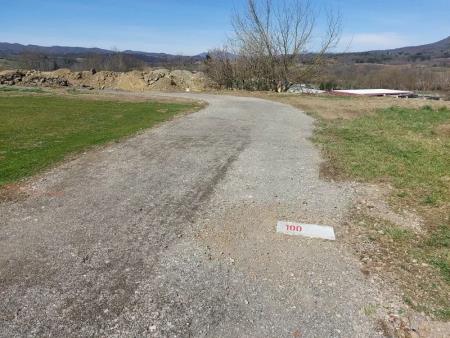 OBNAVLJAMO NOGOMETNO IGRIŠČE, ZAČASNO SMO UREDILI TEKAŠKO STEZO 3